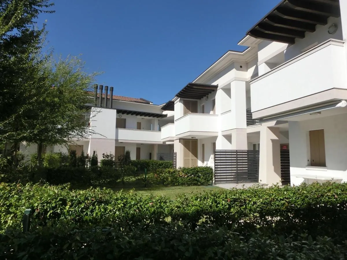 Nice Apartment With Swimming Pool And Solarium Bibione
