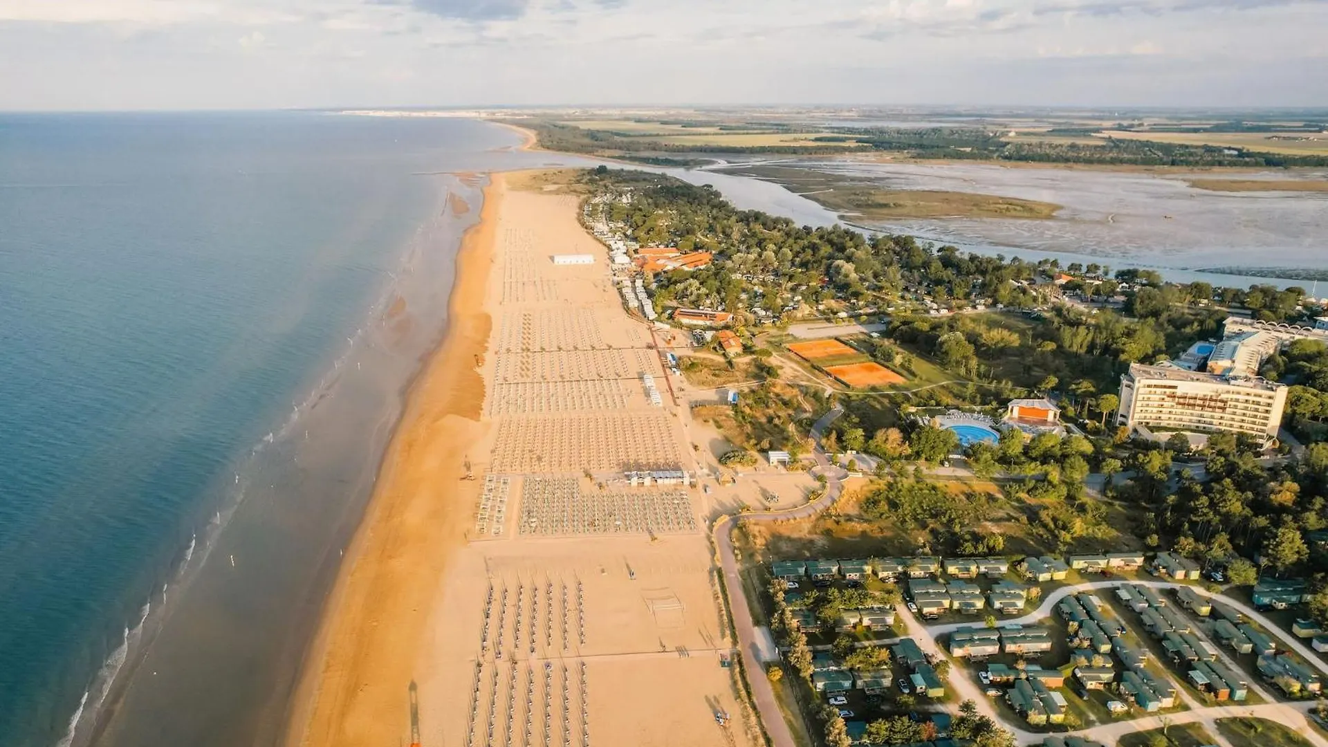 Nice Apartment With Swimming Pool And Solarium Bibione Olaszország